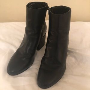 Madden Girl Boots sz: 7.5